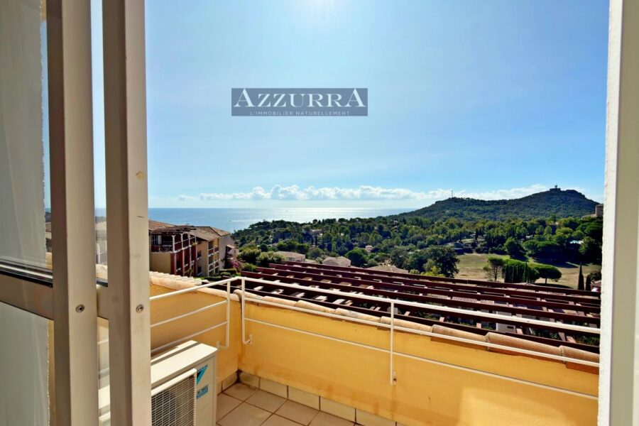 Appartement à vendre à Agay — Vue mer — photo 1