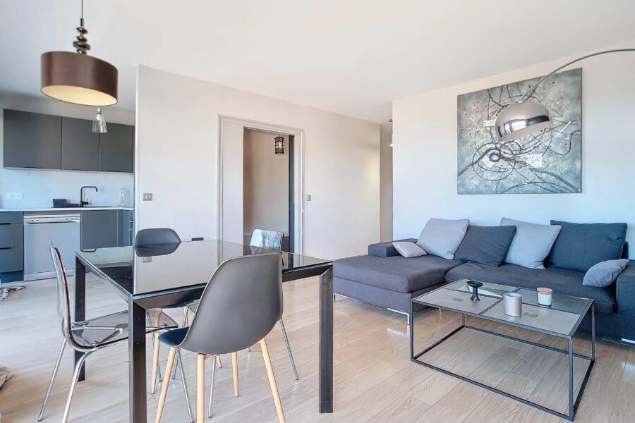 Appartement à louer à Saint-laurent-du-var — Vue mer — photo 6