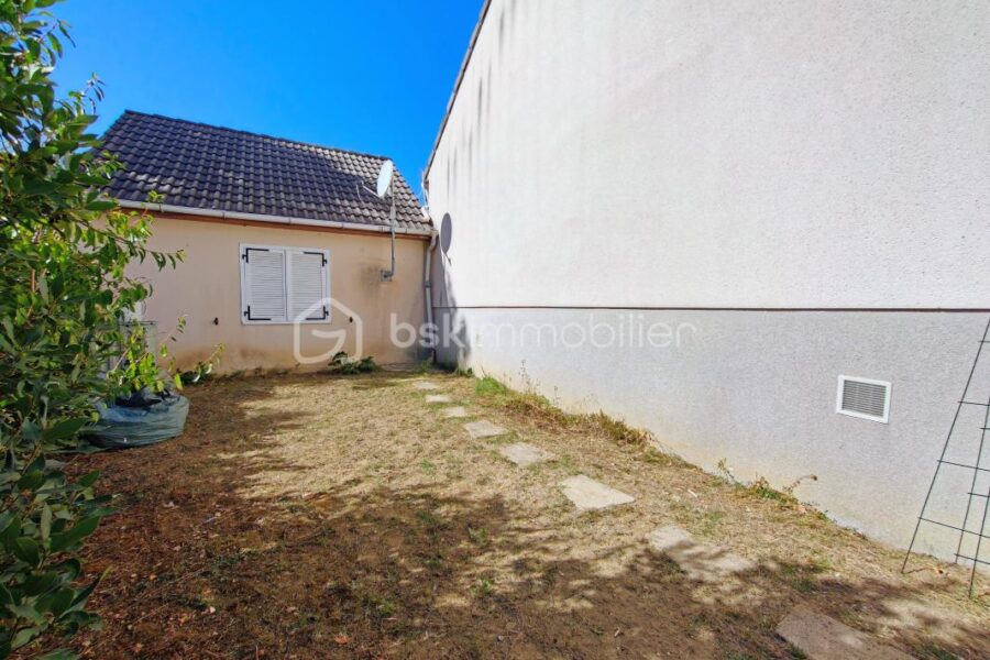 Maison à vendre à Epone — Vue parc & jardin — photo 26