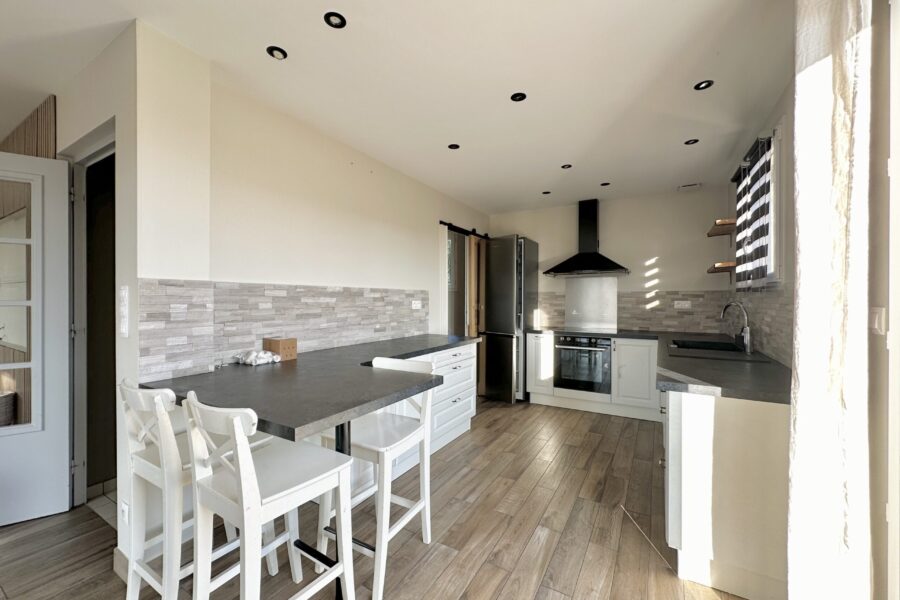 Maison à vendre à Saint-clair-du-rhÔne — Vue dégagée — photo 6