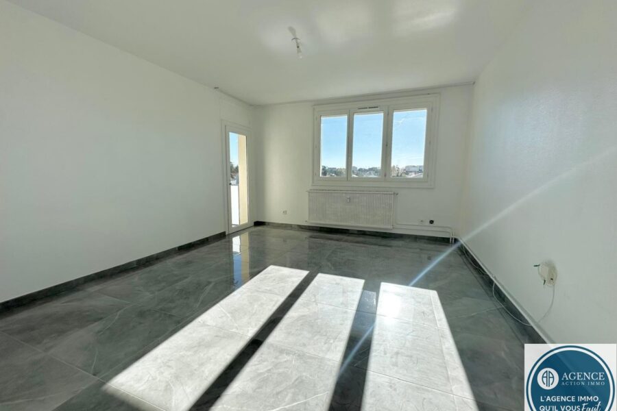 Appartement à vendre à Saint rambert d&rsquo;albon — Vue sur la ville — photo 15