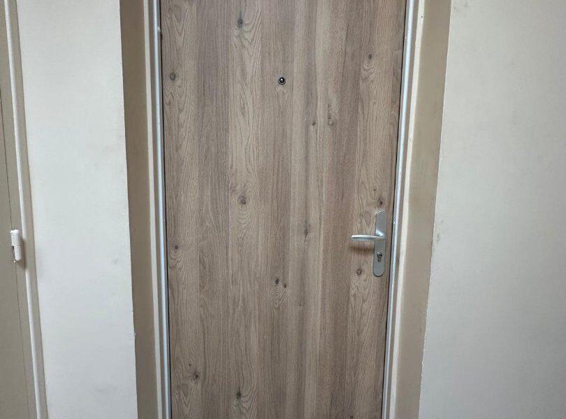 Appartement à vendre à Saint rambert d&rsquo;albon — Vue sur la ville — photo 6