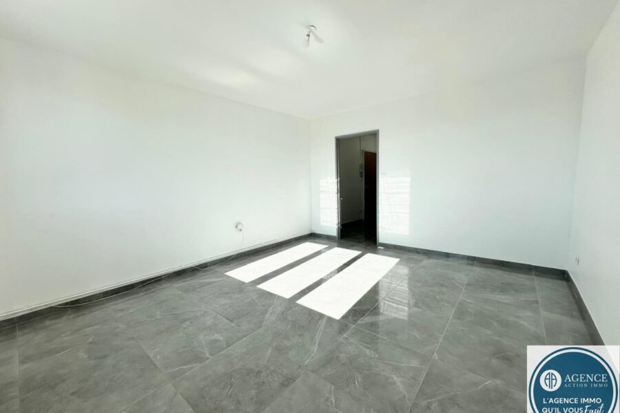 Appartement à vendre à Saint rambert d&rsquo;albon — Vue sur la ville — photo 19