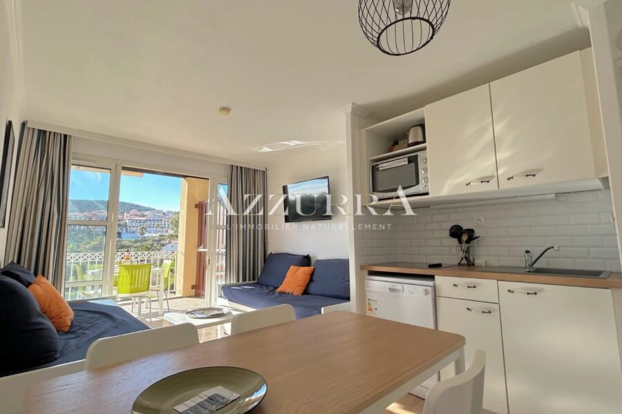Appartement à vendre à Agay — Vue mer — photo 1
