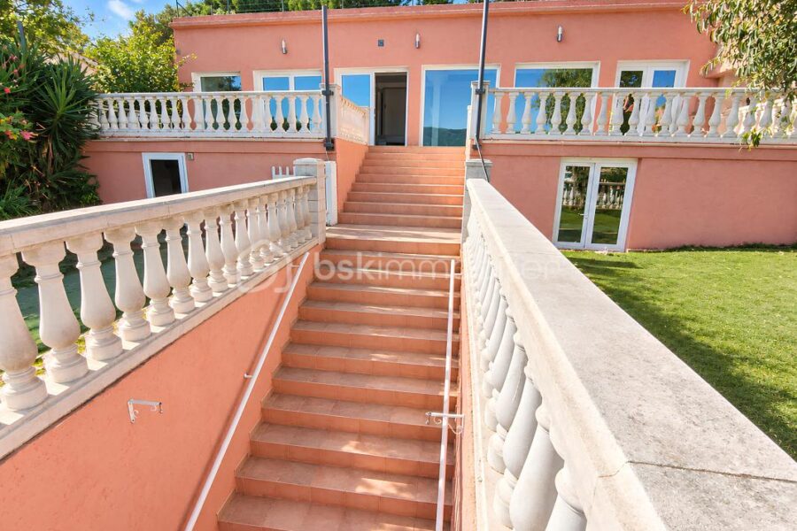 Maison à vendre à La seyne sur mer — Vue mer — photo 27