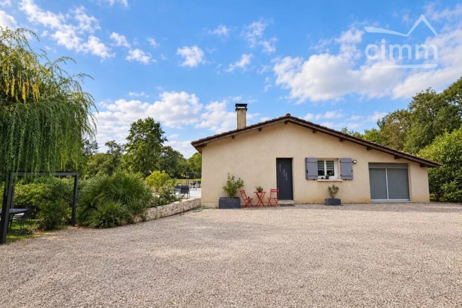 Maison à vendre à Montguyon — Vue parc & jardin — photo 9