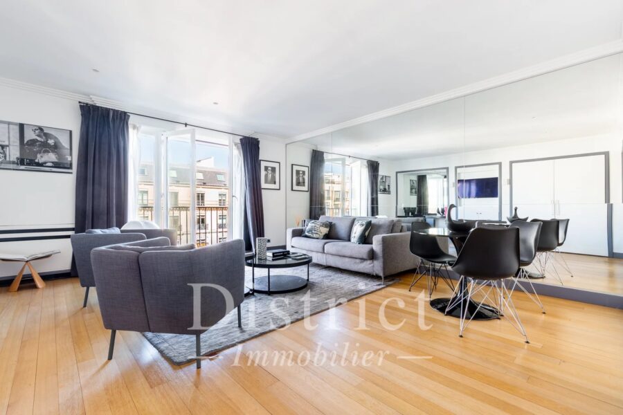 Appartement à vendre à Paris 8ème — Vue sur la ville — photo 3