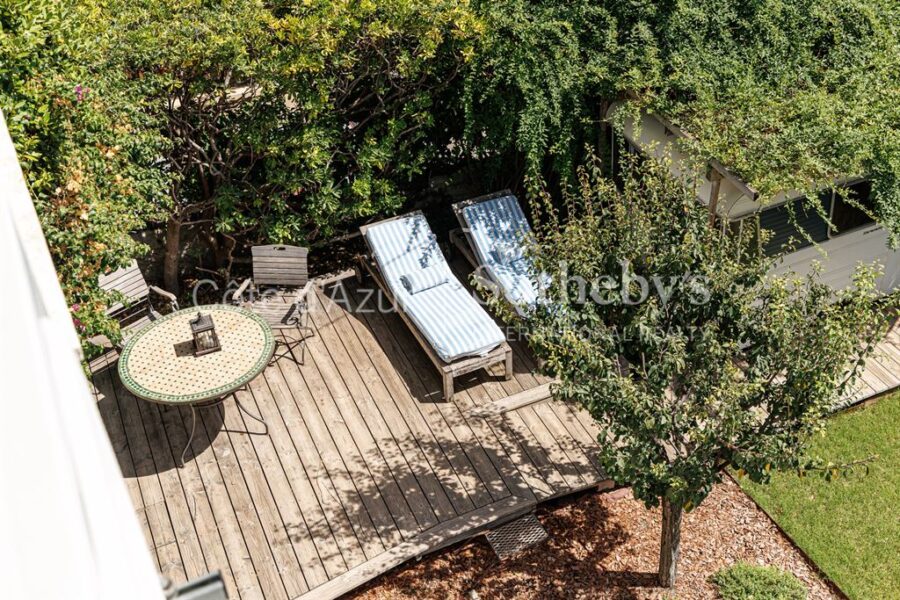 Maison à vendre à Nice — Vue nature — photo 9