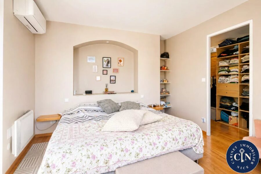 Maison à vendre à Contes — Vue montagne — photo 10