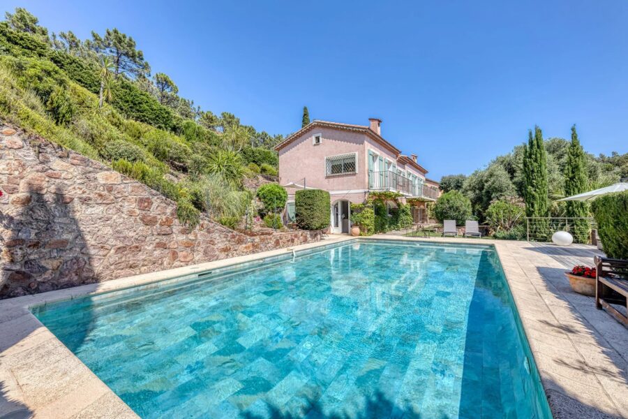 Maison à vendre à Théoule-sur-mer — Vue montagne — photo 9