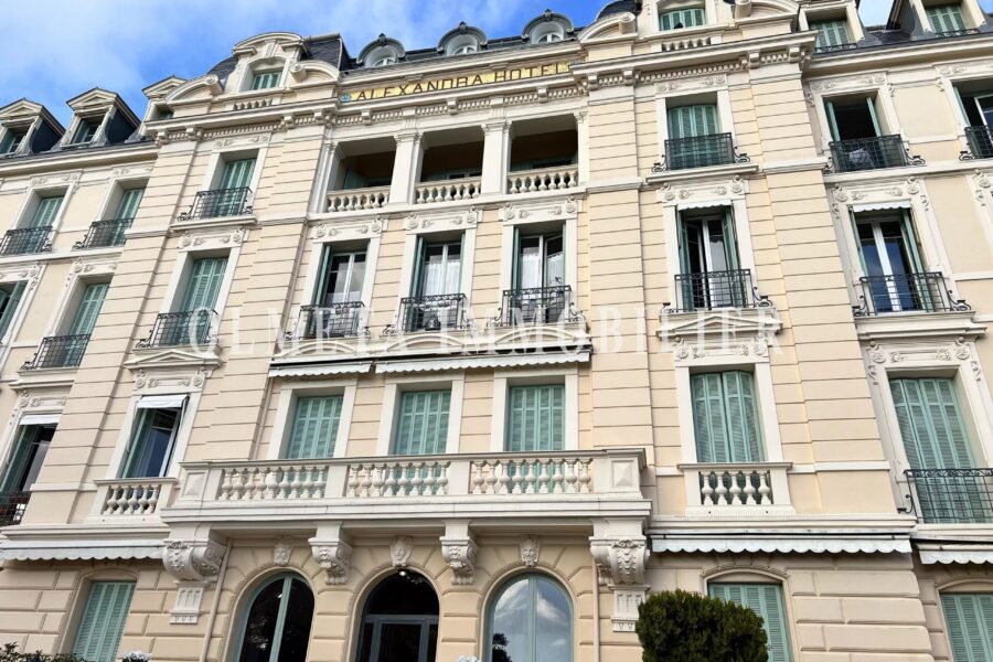 Appartement à louer à Menton — Vue mer — photo 2