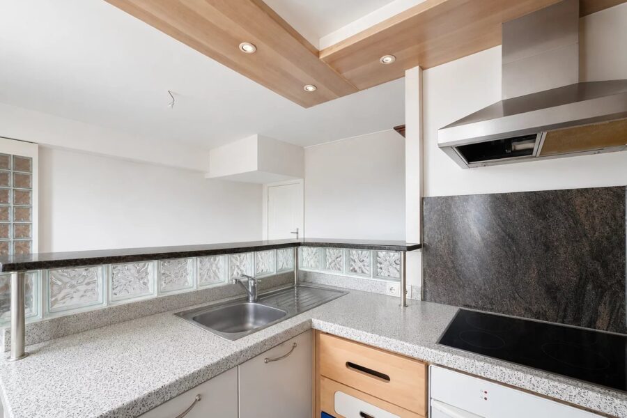Appartement à vendre à Bruxelles — Vue sur la ville — photo 5