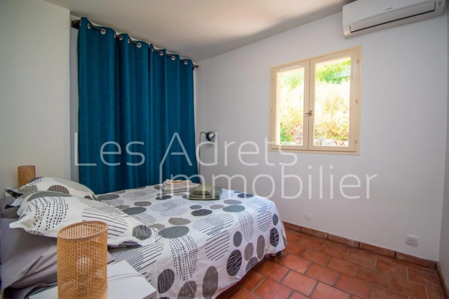 Maison à vendre à Les adrets-de-l&rsquo;estérel — Vue montagne — photo 13