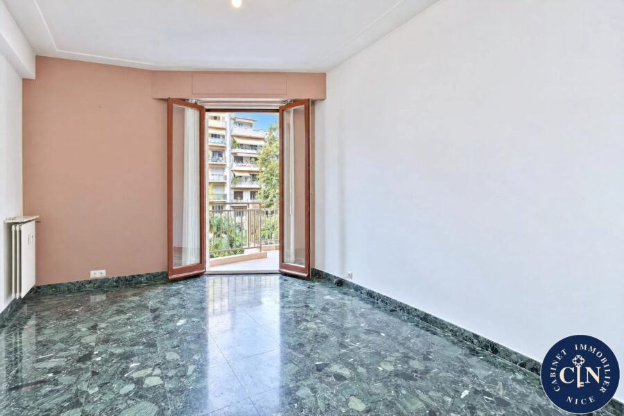 Appartement à vendre à Nice — Vue sur la ville — photo 2