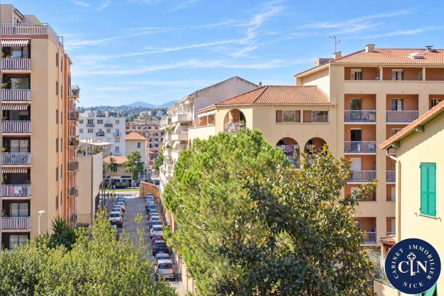 Appartement à vendre à Nice — Vue sur la ville — photo 6