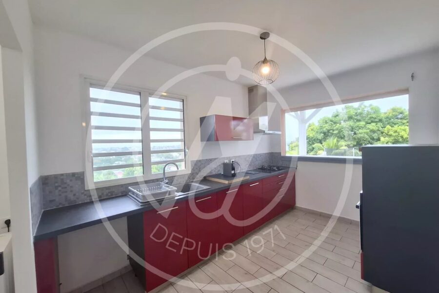 Maison à louer à Petit-bourg — Vue mer — photo 9