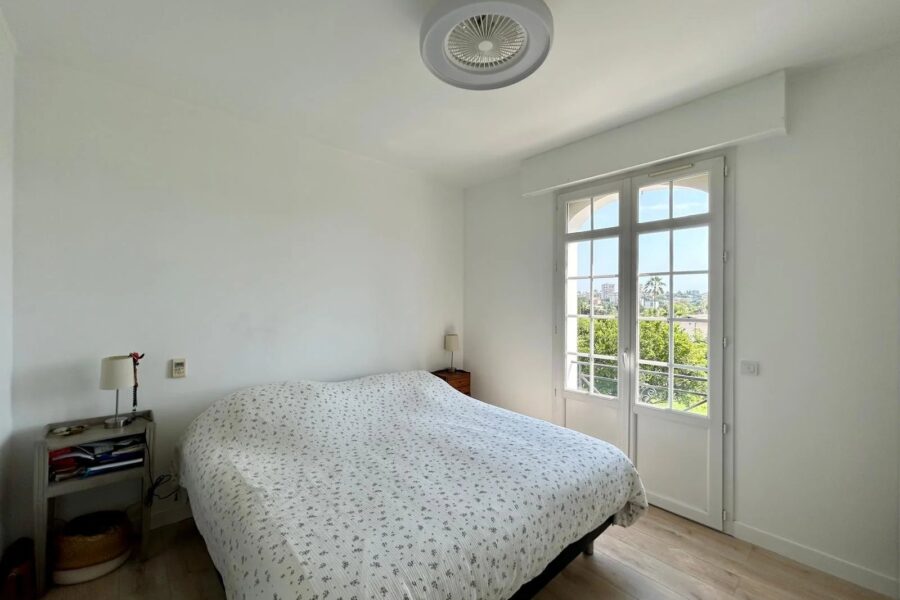 Maison à vendre à Antibes — Vue mer — photo 10