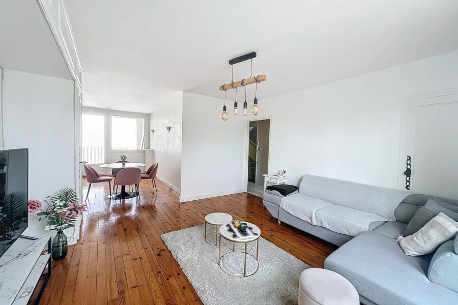 Appartement à louer à Saint-Étienne — Vue sur la ville — photo 14