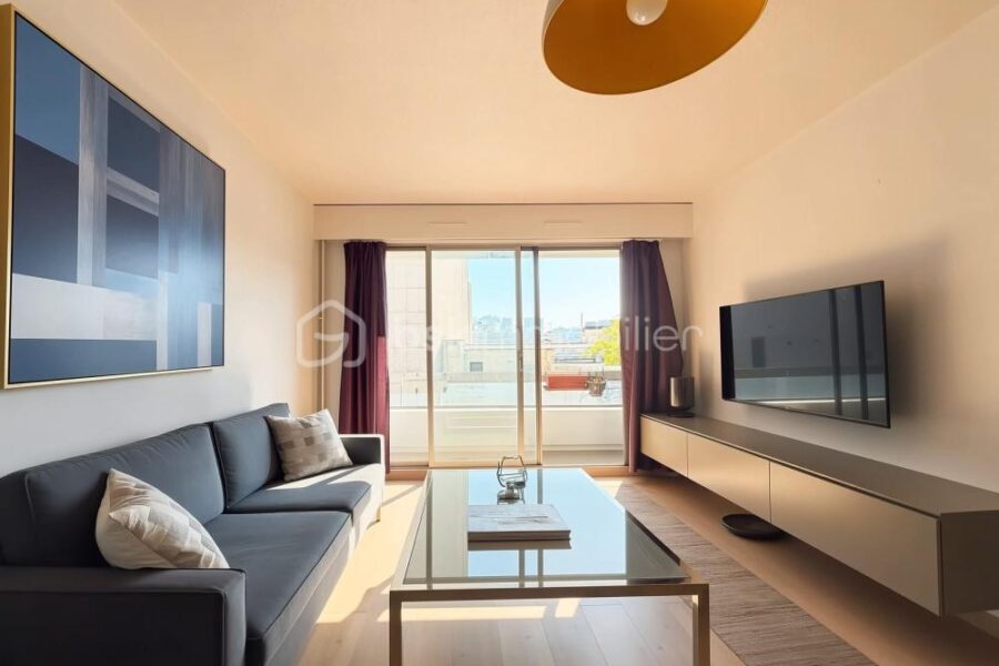 Appartement à vendre à Paris 15e arrondissement — Vue sur la ville — photo 5