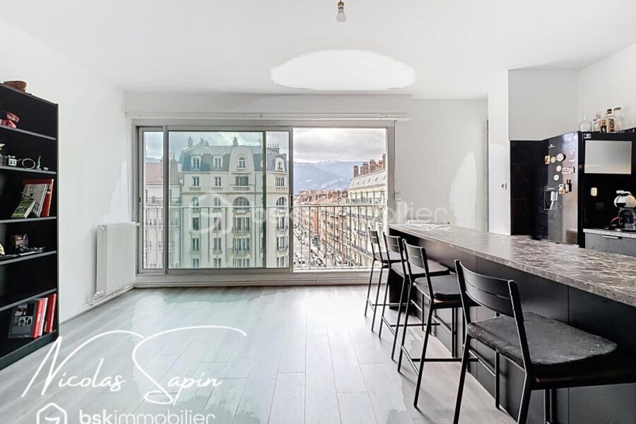 Appartement à vendre à Grenoble — Vue sur la ville — photo 3