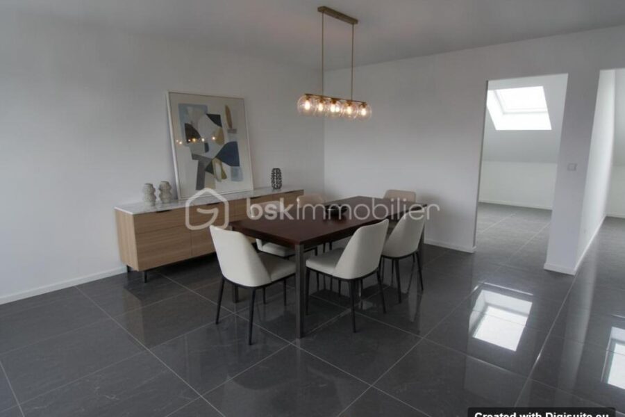 Appartement à vendre à Champvans les moulins — Vue parc & jardin — photo 3