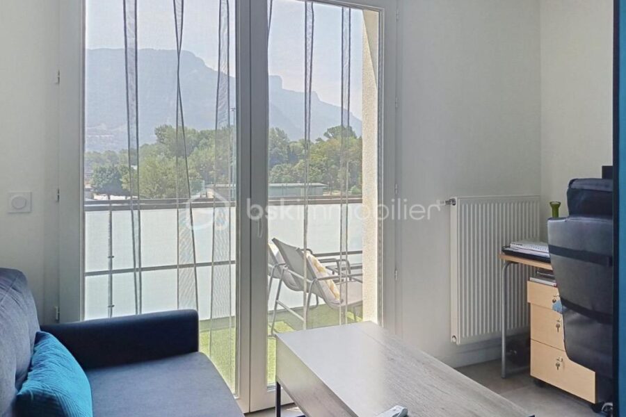Appartement à vendre à Saint martin le vinoux — Vue montagne — photo 4
