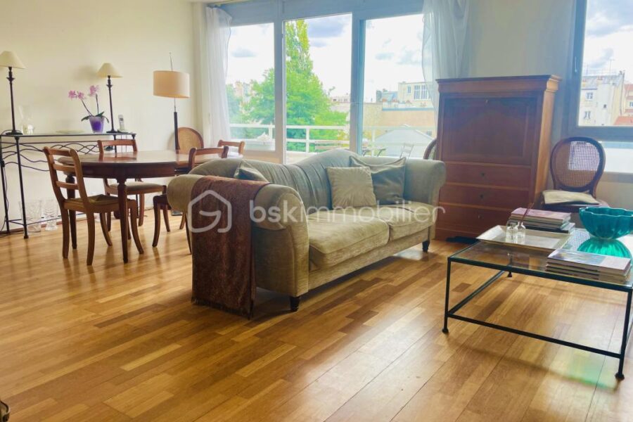 Appartement à vendre à Paris 14e arrondissement — Vue sur la ville — photo 4