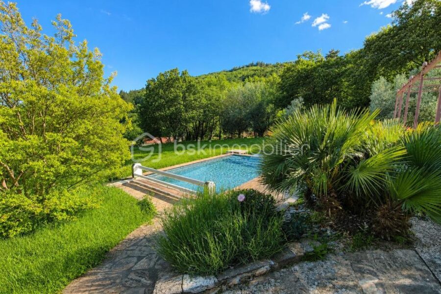 Maison à vendre à Saint pons de thomieres — Vue montagne — photo 4