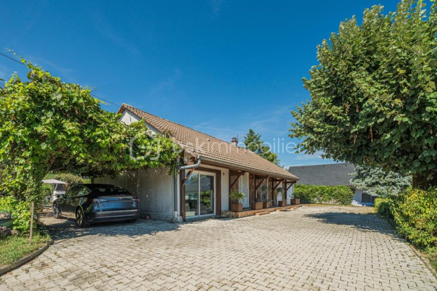 Maison à vendre à La biolle — Vue montagne — photo 3