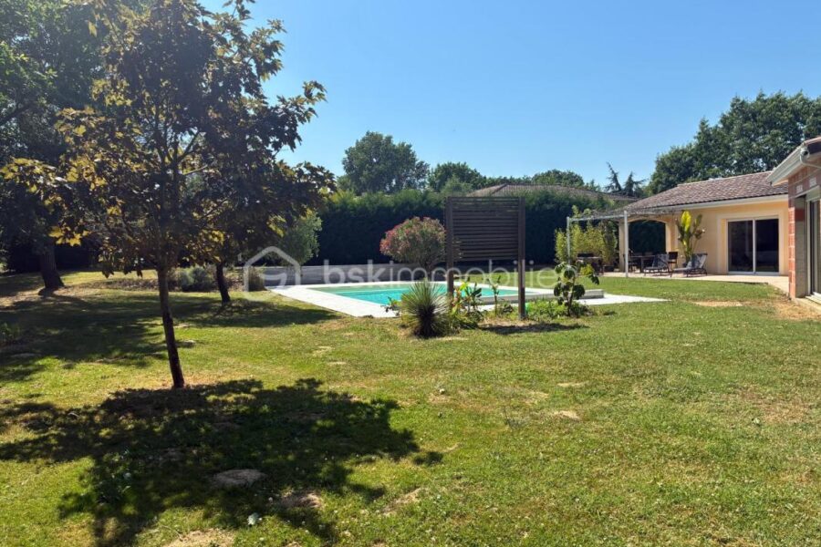 Maison à vendre à Fronton — Vue parc & jardin — photo 4