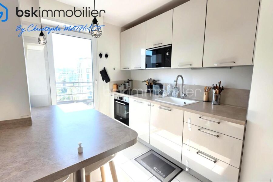 Appartement à vendre à Poissy — Vue sur la ville — photo 3