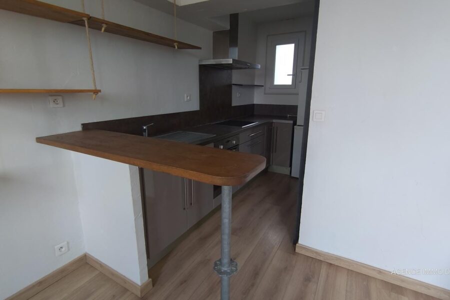 Appartement à louer à Clermont ferrand — Vue sur la ville — photo 3
