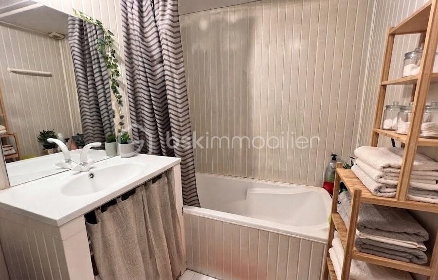 Appartement à vendre à Lyon 9e arrondissement — Vue sur la ville — photo 4
