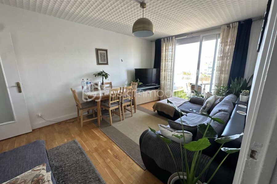 Appartement à vendre à Épinay-sur-Seine — Vue sur la ville — photo 4