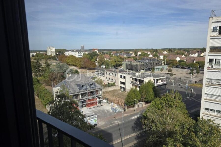 Appartement à louer à Montargis — Vue sur la ville — photo 1