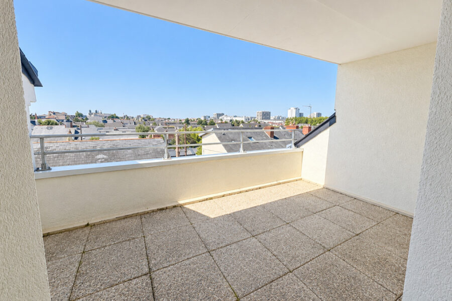 Appartement à vendre à Angers — Vue sur la ville — photo 1