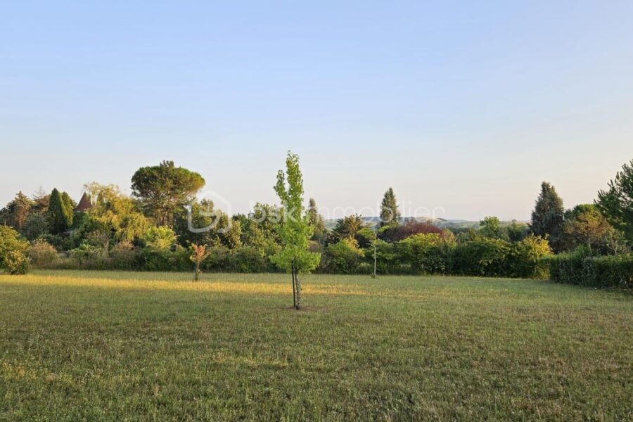 Terrain à vendre à Saint puy — Vue nature — photo 1