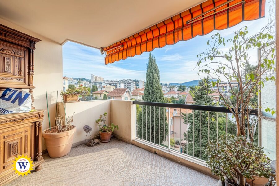 Appartement à vendre à Nice — Vue sur la ville — photo 1