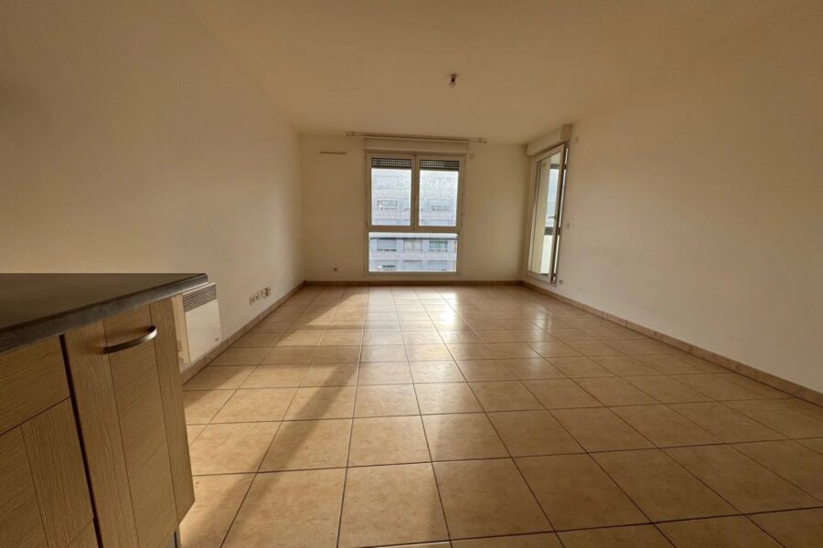 Appartement à vendre à Marseille 8ème — Vue sur la ville — photo 35