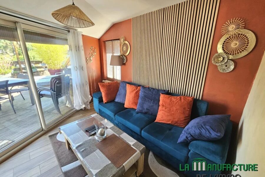 Appartement à vendre à Le chambon-feugerolles — Vue montagne — photo 4