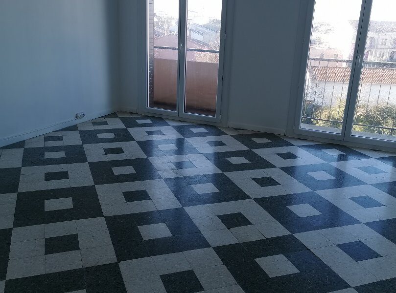 Appartement à vendre à Beziers — Vue sur la ville — photo 4