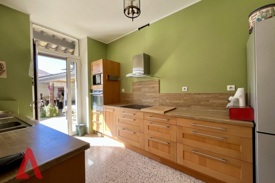 Maison à vendre à Roujan — Vue sur la ville — photo 5