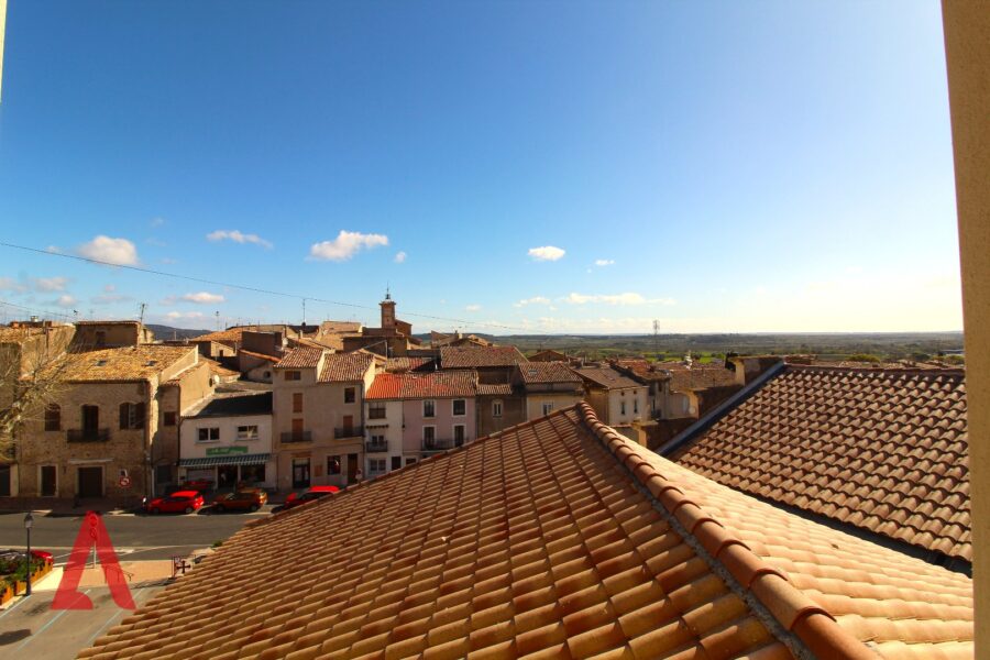 Maison à vendre à Roujan — Vue sur la ville — photo 1