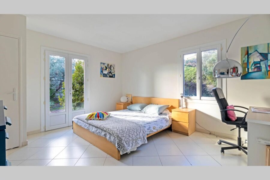 Maison à vendre à Roquebrune-sur-argens — Vue nature — photo 6