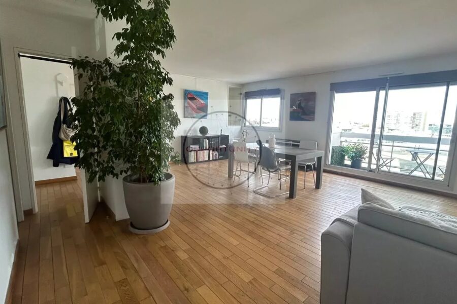 Appartement à vendre à Charenton-le-pont — Vue sur la ville — photo 4