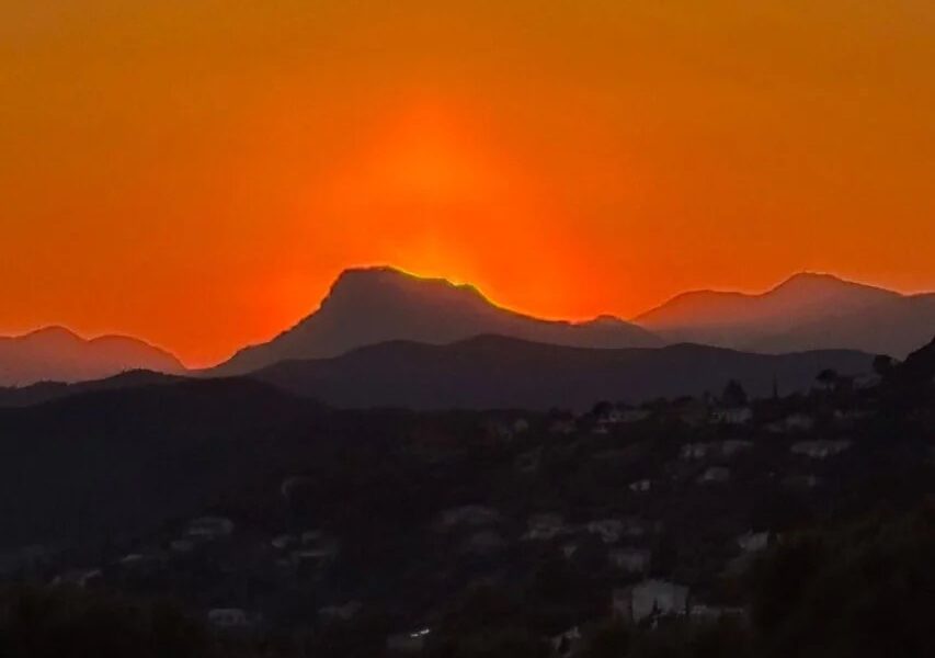 Maison à vendre à Le lavandou — Vue montagne — photo 24
