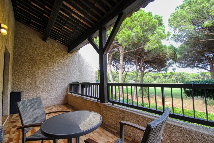 Appartement à louer à Saint-raphaël — Vue parc & jardin — photo 3