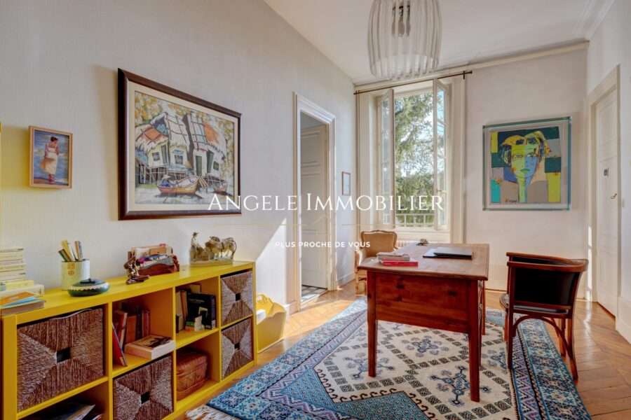 Maison à vendre à Écully — Vue parc & jardin — photo 8