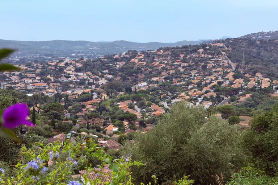 Maison à vendre à Le lavandou — Vue montagne — photo 10