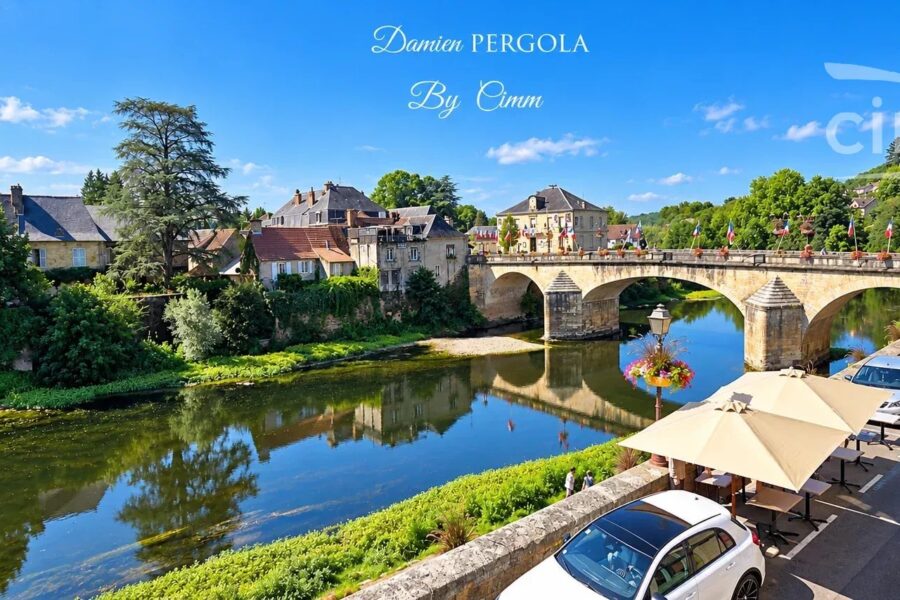 Maison à vendre à Montignac-lascaux — Vue fleuve — photo 3